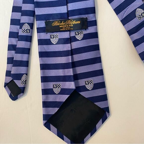 Brooks Brothers makers 100% Silk made in USA Blue pinstripe crest tie - Picture 3 of 5